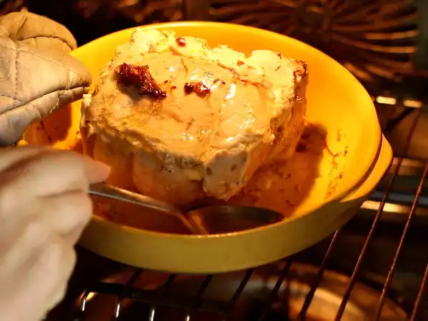 Schweinebraten aus dem Ofen, der nicht trocken wird: Die richtigen Schritte, damit das Fleisch saftig bleibt