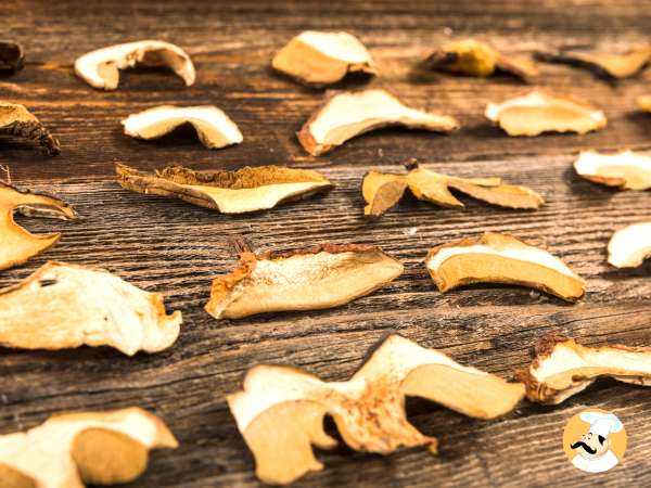 Begehen Sie diesen Fehler nicht. Rehydrieren Sie getrocknete Pilze auf die richtige Weise!