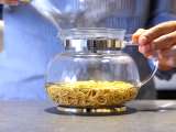 Artikel: Dieser Trick für die Zubereitung von Nudeln im Wasserkocher funktioniert wirklich (und Sie werden ihn ausprobieren wollen)