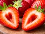 Artikel: Warum haben manche Erdbeeren Löcher im Inneren? Es gibt einen unausgesprochenen Grund