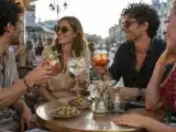 Artikel: Warum man in Frankreich Cocktails vor dem Essen trinkt und in Spanien eher nach dem Essen.