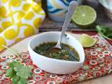 Artikel: Chimichurri, die argentinische Sauce, die bei deinen Grillpartys nicht fehlen darf: Was sie enthält und drei Tipps für ein perfektes Ergebnis