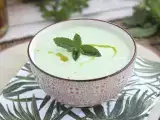 Artikel: Mehr als nur Gazpacho: 12 kalte Suppen und Cremesuppen für eine gesündere Ernährung bei heißem Wetter