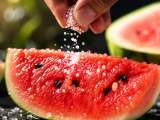 Artikel: Salz auf der Wassermelone: Funktioniert das wirklich oder ist es nur der x-te virale Hype?