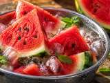 Artikel: Der clevere Trick, um eine Wassermelone schnell zu kühlen: perfekt, wenn du wenig Zeit hast und sie genießen möchtest