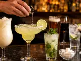 Artikel: Du unterschätzt deinen Drink: Die versteckten Kalorien in 10 beliebten Bar-Drinks – hier sind sie