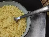 Artikel: Ist der Couscous zu trocken oder zu klebrig? Mit dieser Methode ist er in 5 Minuten fertig