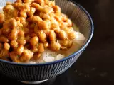 Artikel: Neugierig auf Natto? Der Hype um das „Superfood“ muss auf den Boden der Tatsachen zurückgeholt werden