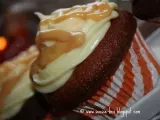 Rezept Caramel-vanille-cupcakes mit weißer-schokolade-frischkäsecreme und karamell-topping