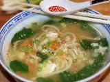Rezept In nur 10 minuten udon-suppe mit frischem spinat und seidentofu