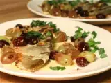Rezept Seesaibling mit blauen trauben und mandelsplittern in rieslingsauce