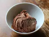 Rezept Schokoladeneis mit gesalzenen mandeln