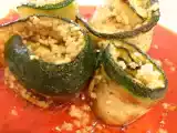 Rezept Gefüllte zucchiniröllchen mit taboulé in tomatensauce