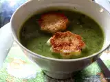Rezept Erbsenminzsuppe mit blümchencroutons…