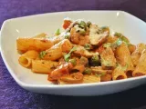 Rezept Tortiglioni in cremiger tomatensoße mit champignons & erbsen