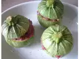 Rezept Runde zucchini gefüllt mit würzigem lammhack