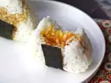 Rezept Onigiri mit kandierten eigelben in sojasauce