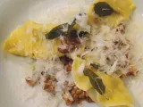 Rezept Zucchini-schinken-ravioli/eierschwammerltatar/salbeibutter