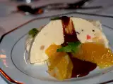 Rezept Orangen-marzipan-parfait mit mokka-schokosauce