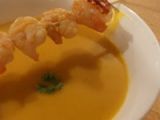 Rezept Butternusskürbissuppe mit kokosmilch und garnelenspiess