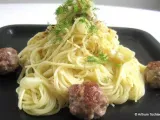Rezept Spaghettini mit klößchen von der fenchelsalsiccia, grappa und lakritzhauch