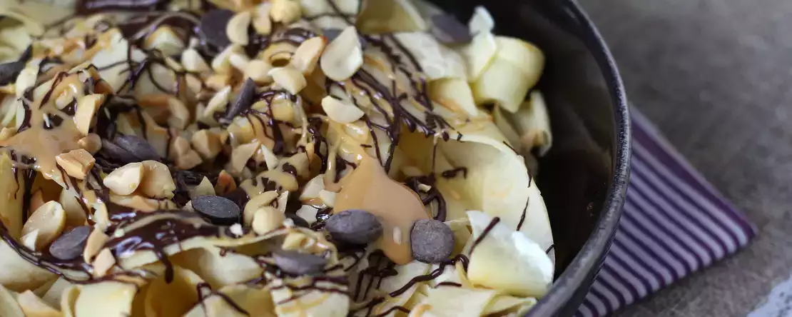 Tagliatelle aus pfannkuchen mit schokolade und erdnüssen!