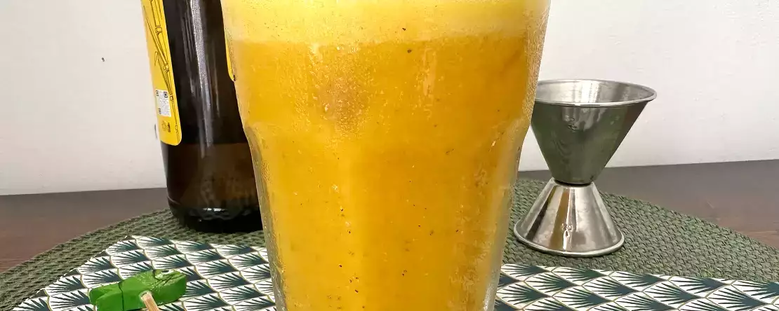 Caipirinha de maracujá batida: die cremigere und erfrischende version des brasilianischen klassikers