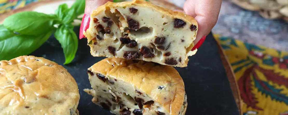 Herzhafte törtchen mit oliven und frischkäse aus dem airfryer