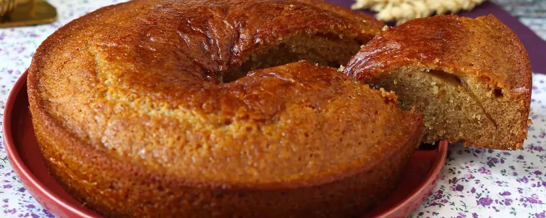 Saftiger honigkuchen : einfaches rezept ohne mixer