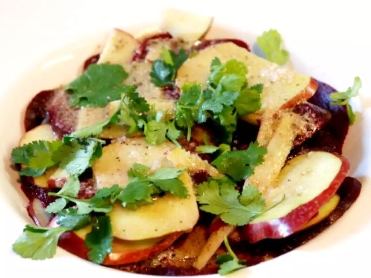 Rezept Rote-bete-apfel-salat mit fruchtigem meerrettich-senfdressing