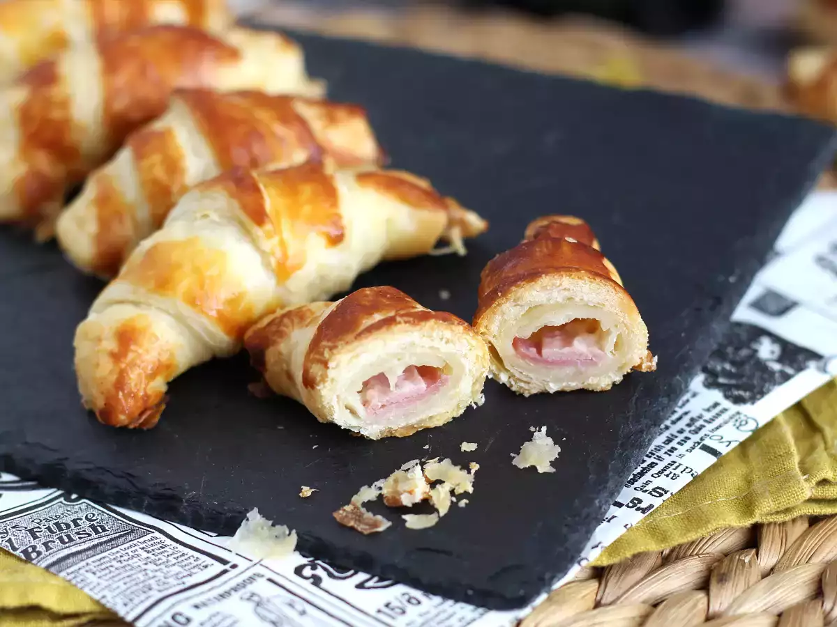 Rezept Blätterteig-croissants mit béchamel, schinken und käse
