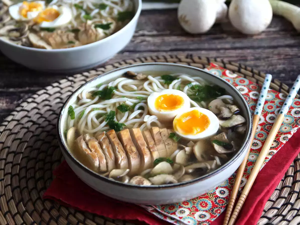Rezept Hühnchen-ramen: die einfache version dieses ikonischen asiatischen gerichts!