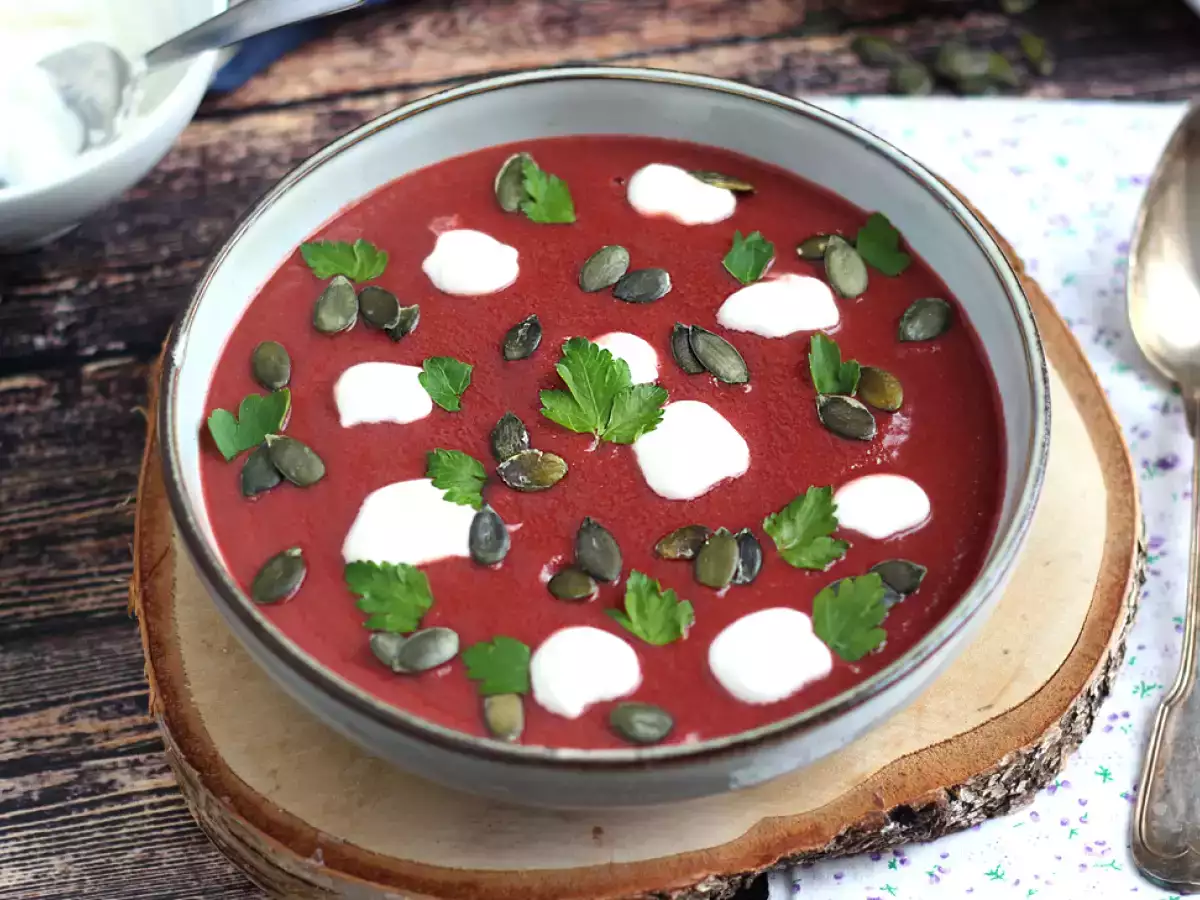 Rezept Einfache und farbenfrohe rote-bete-suppe