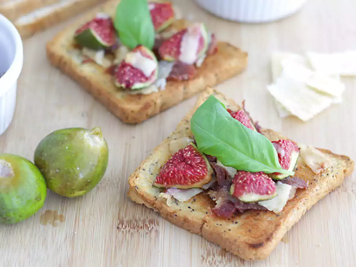 Rezept Bruschetta mit feigen, parmesan und parmaschinken