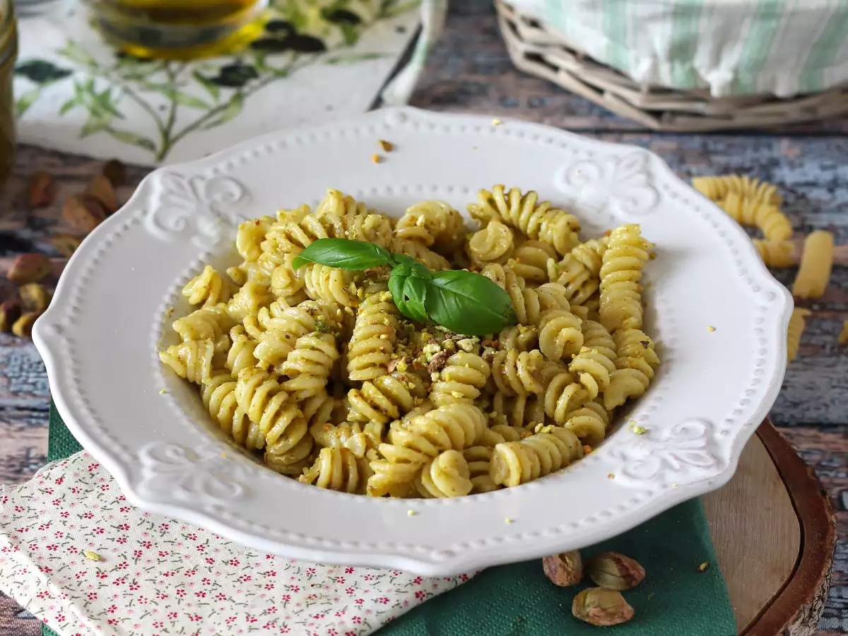 Rezept Pasta mit pistazien-pesto, ein schmackhaftes und leicht zuzubereitendes rezept
