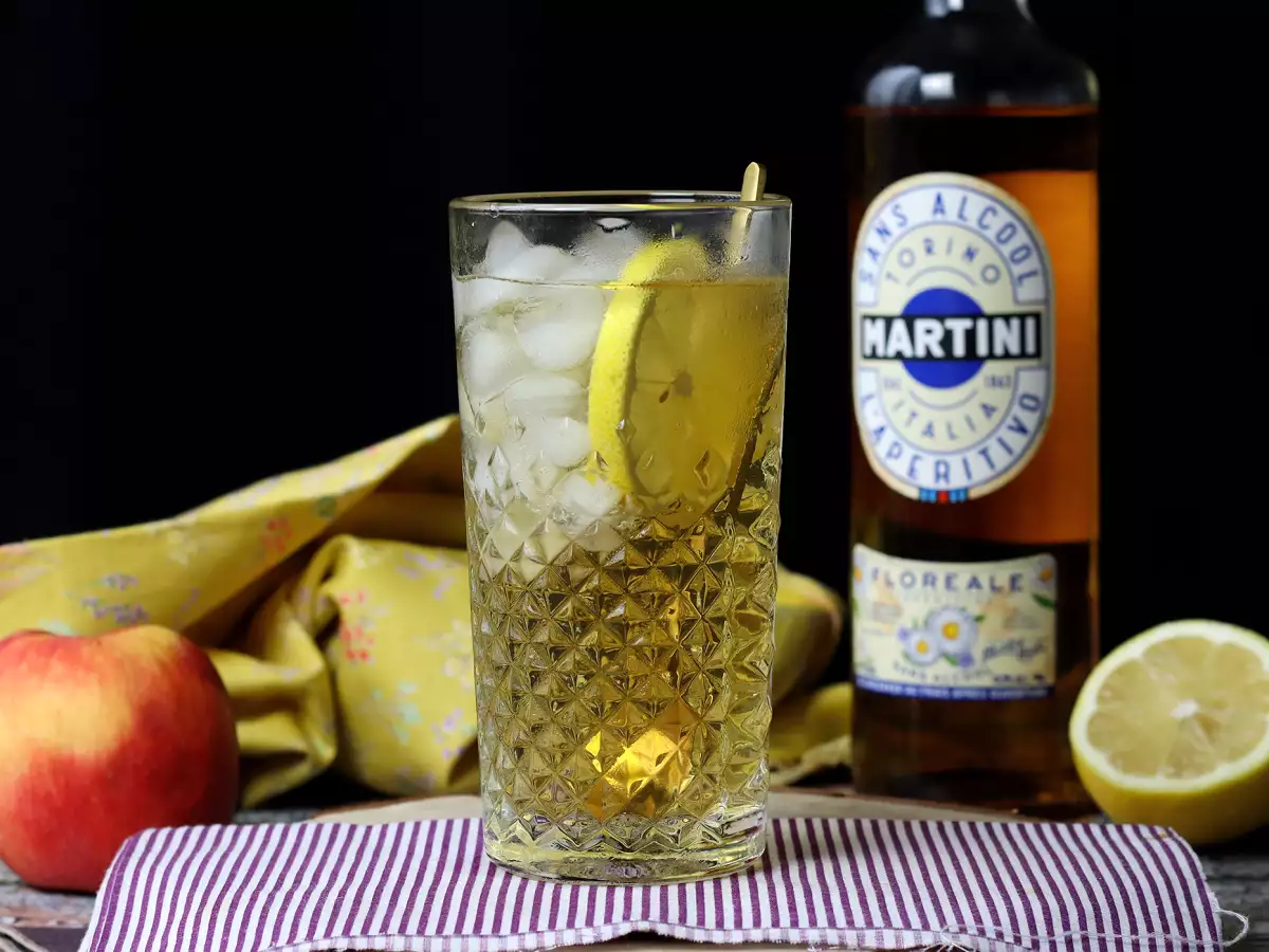 Rezept Spritz martini ohne alkohol, ein süßer, blumiger cocktail als aperitif