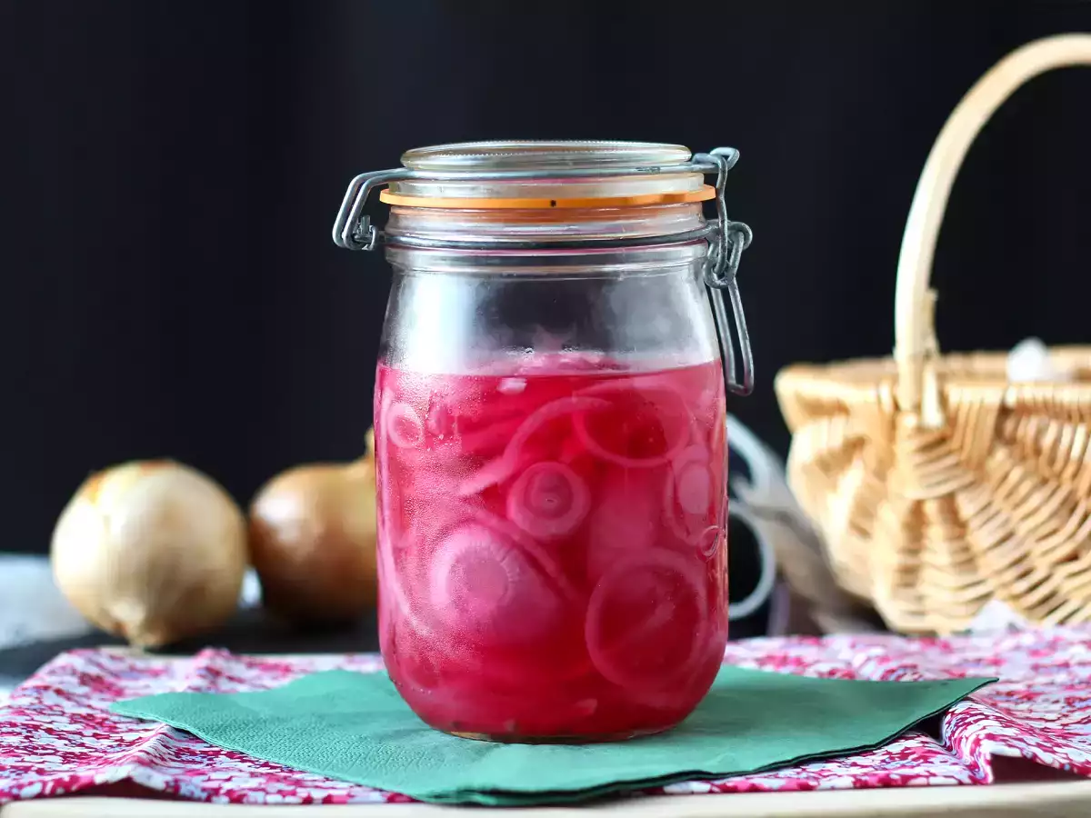 Rezept Rote zwiebelpickles, perfekt zum aufpeppen ihrer gerichte!