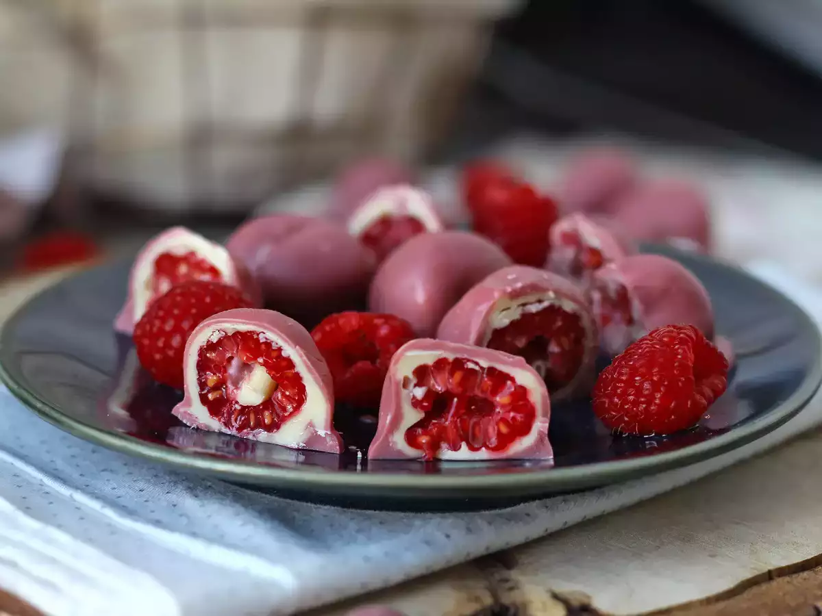 Rezept Häppchen mit himbeeren, weißer schokolade und ruby-schokolade nach franui-art