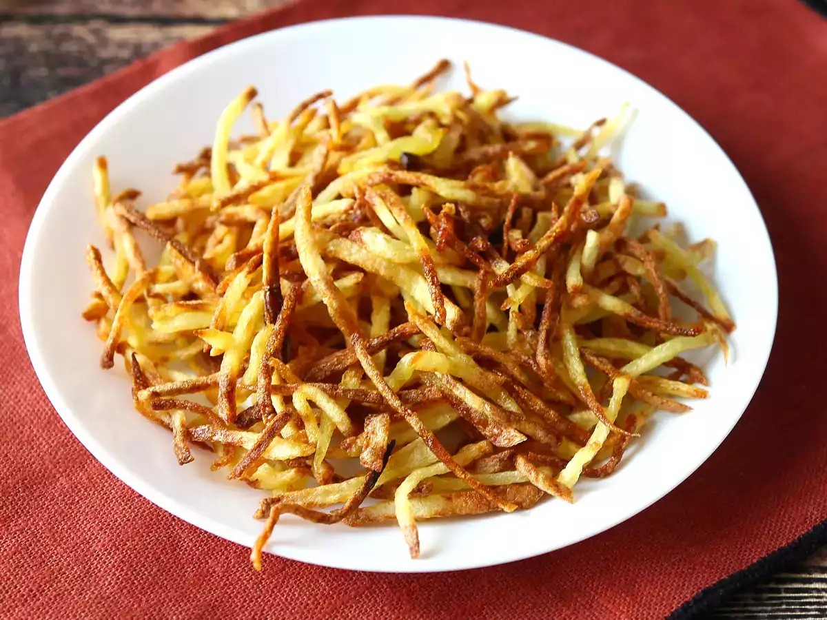 Rezept Kartoffelchips aus der heißluftfritteuse - so knusprig, dass sie nicht glauben werden, dass sie selbst gemacht sind