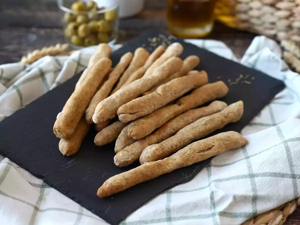 Rezept Hausgemachte grissini mit kräutern: einfach zuzubereiten und hyperknusprig!