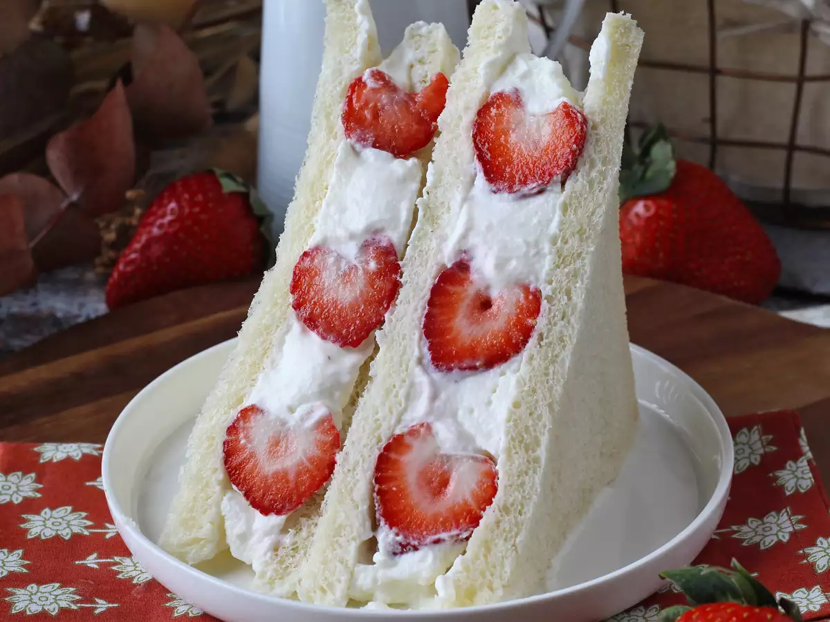 Rezept Ichigo sando, das japanische erdbeer-sandwich!