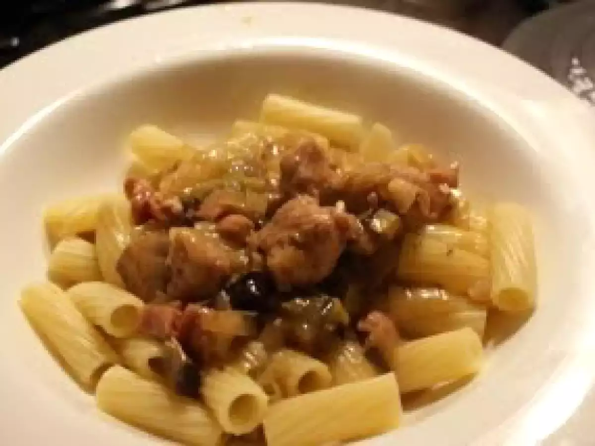 Rezept Rigattoni mit portobello-mushroom-hackbällchen-sauce