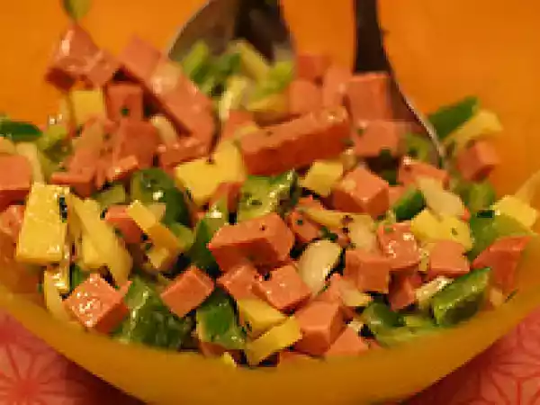 Rezept Gebratener leberkäsesalat mit honig-senf-vinaigrette