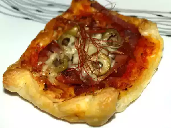 Rezept Blätterteig mit pizza-füllung