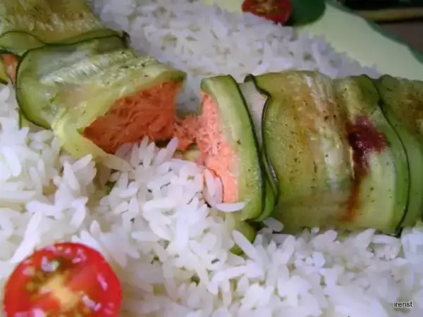 Rezept Lachs im zucchinimantel
