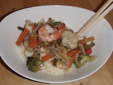 Rezept Gemüse wok mit poulet und crevetten