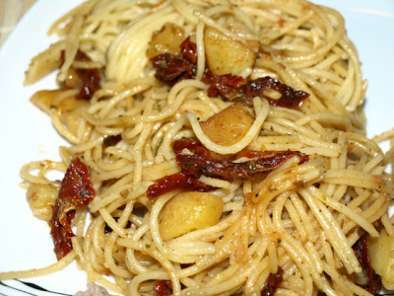 Rezept Kartoffel-spaghetti mit getrockneten tomaten