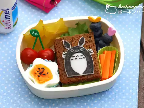 Rezept Bento #27: totoro on multi-grain bread sandwich