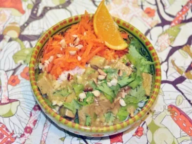 Rezept Erdnuss-kokos-tofu und karottensalat mit orangendressing