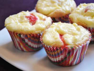 Rezept Strawberry & white chocolate cheesecake muffins